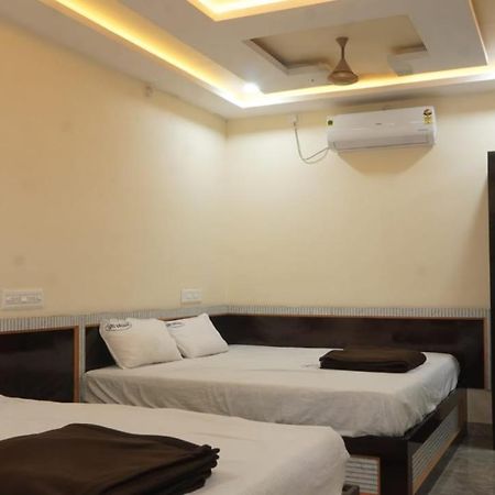 מלון Rāmeswaram Sri Vasavi Residency מראה חיצוני תמונה
