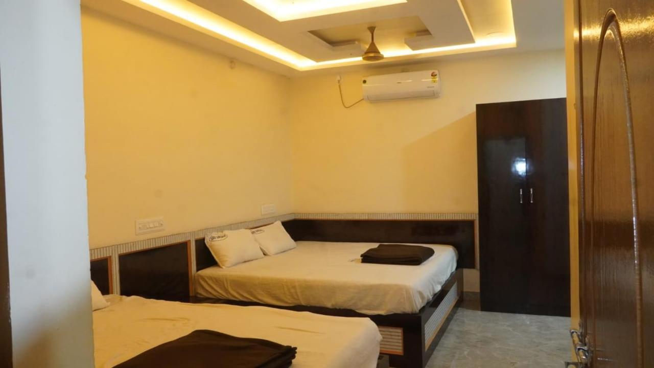 מלון Rāmeswaram Sri Vasavi Residency מראה חיצוני תמונה