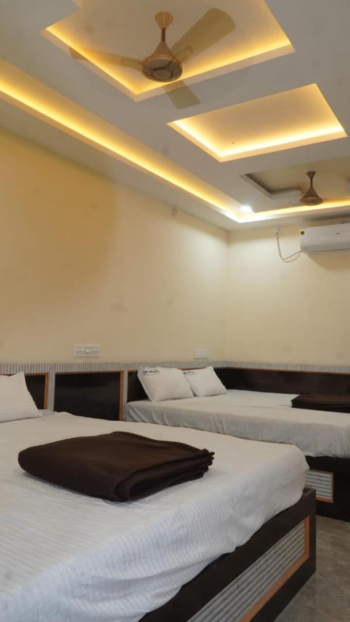 מלון Rāmeswaram Sri Vasavi Residency מראה חיצוני תמונה